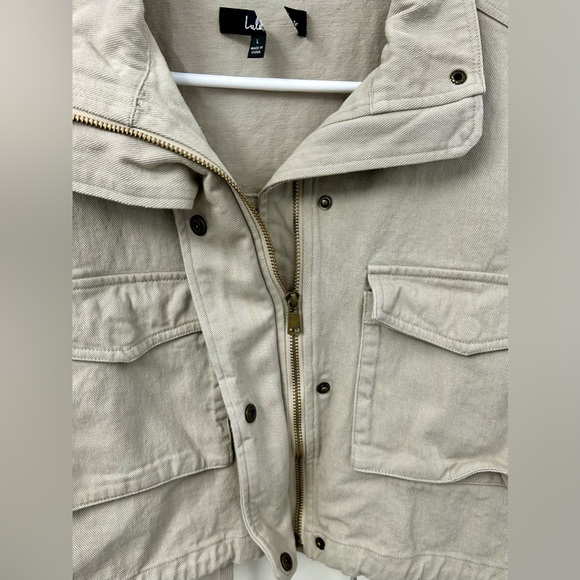 Lulu's Beige Cropped Utility Jacket Sz Large - Picture 3 of 5